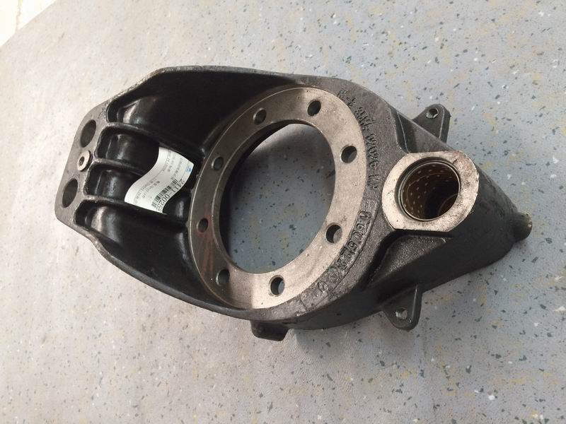 Опорная пластина заднего тормоза в сборе-3