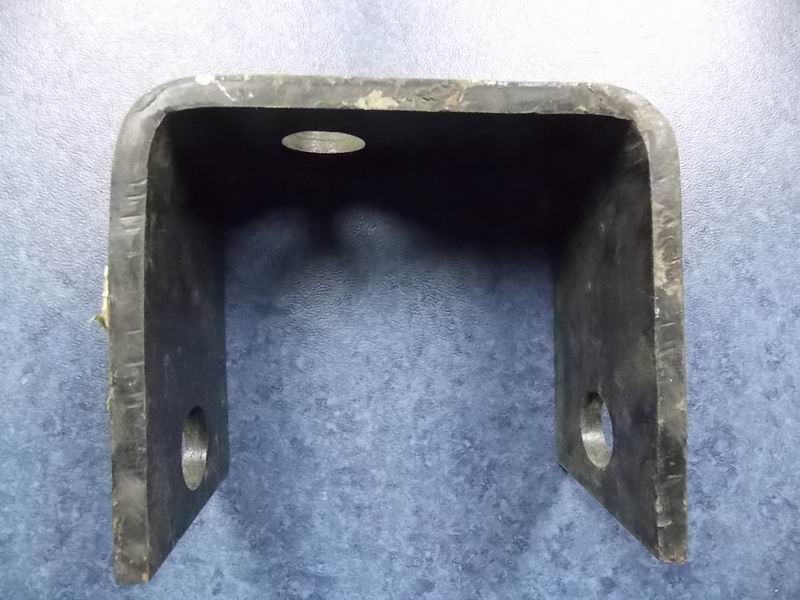 Shock Absorber Mounting Plate (left)-1