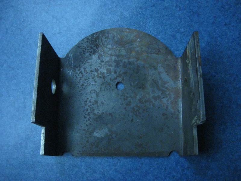 Верхний кронштейн подушки безопасности передней подвески