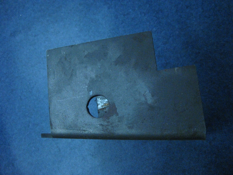 Верхний кронштейн подушки безопасности передней подвески-3