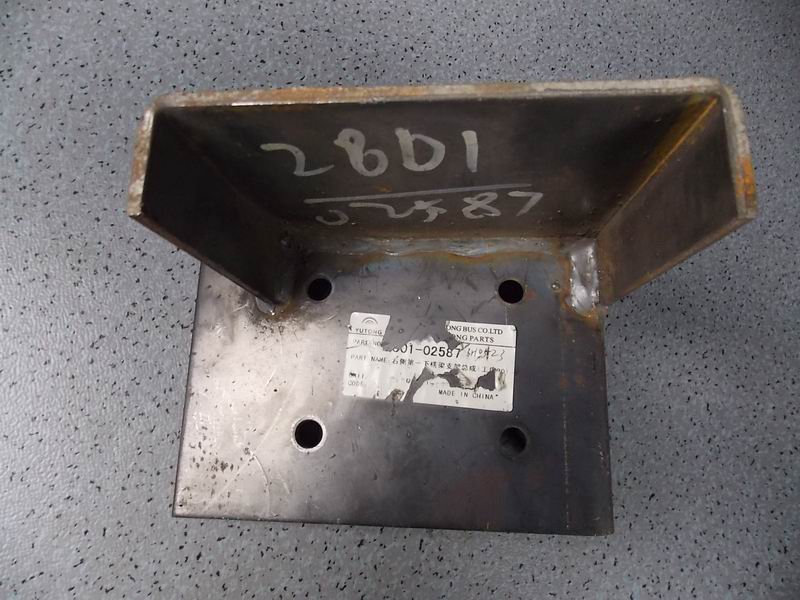 The first lower beam bracket assembly on the right side