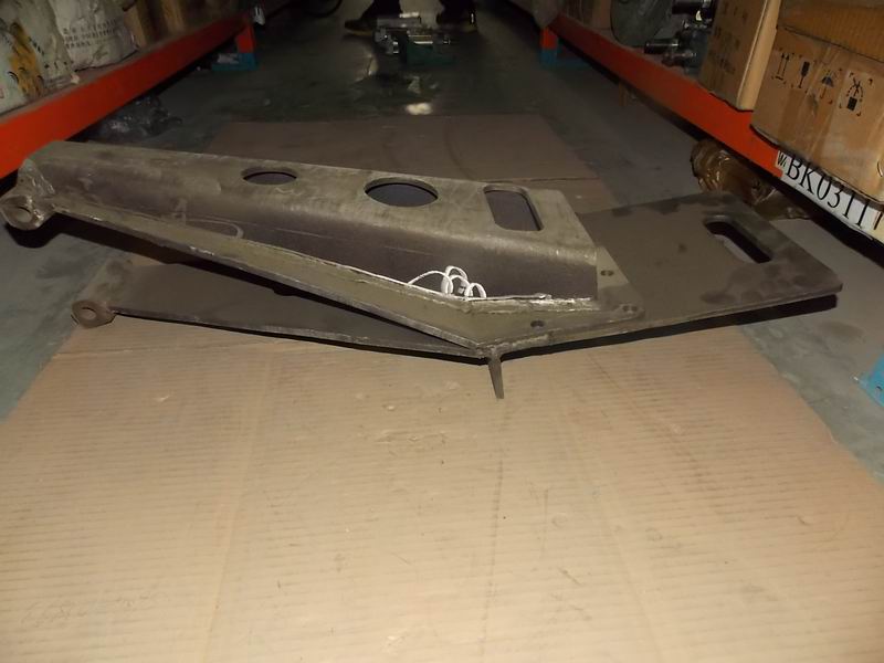 D Rear thrust rod bracket; 130-Ф17; without paint