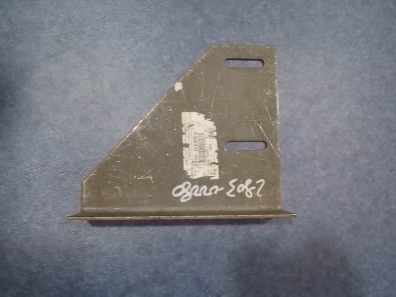 D bumper connection plate