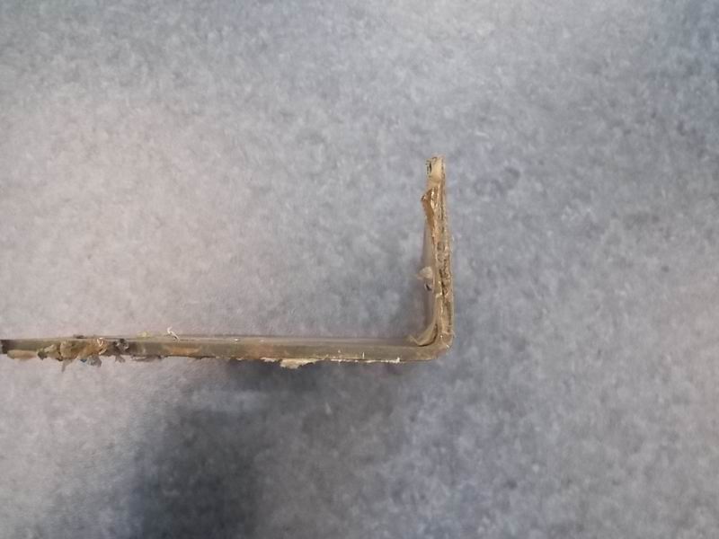 Соединительная пластина правого бампера-2