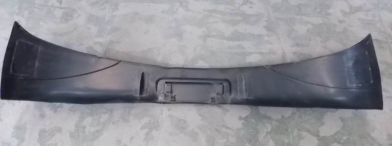 Передний бампер в сборе, H 713 , повышенная лицензионная позиция-1