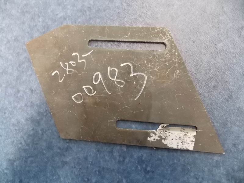 Bumper middle connection plate-1
