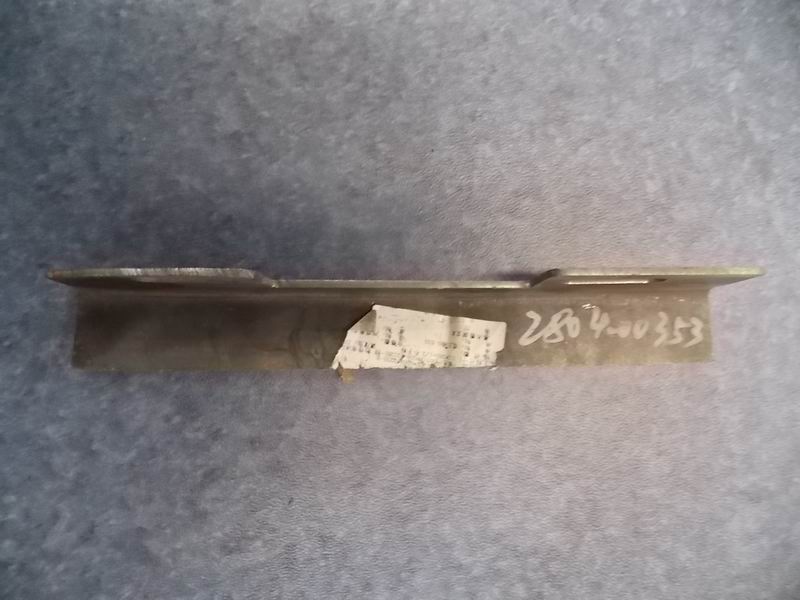 Bumper right connecting plate