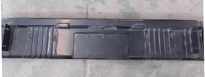 Задний бампер в сборе (форма MAN не имеет открытой листовой рессоры)