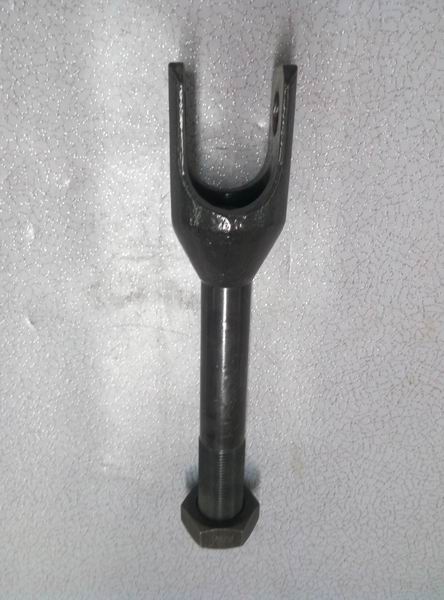 Trailer hook pull rod (process 78)