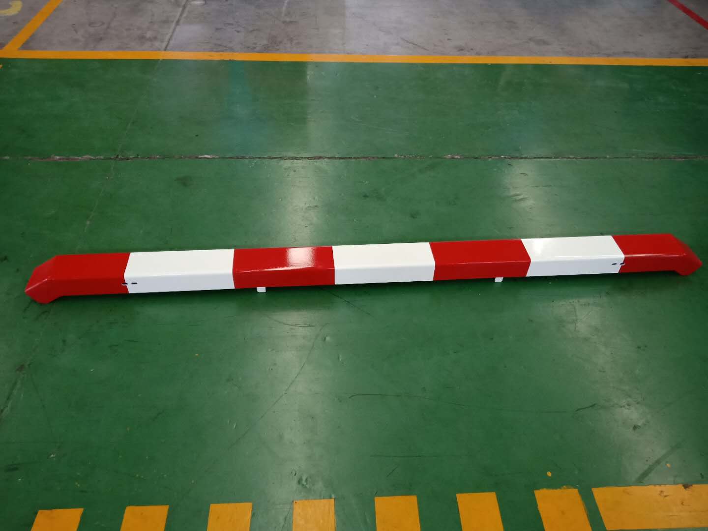 Rear protection beam welding-1