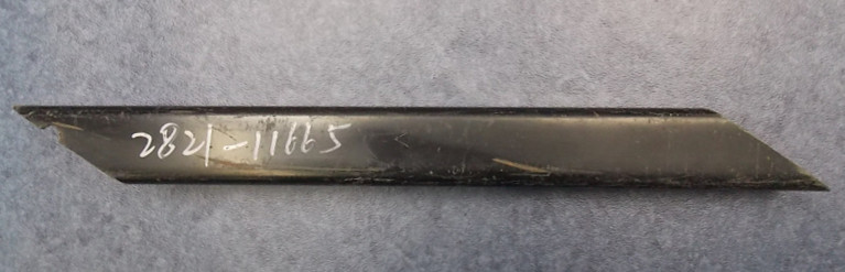 Parallel tilted head straight steel