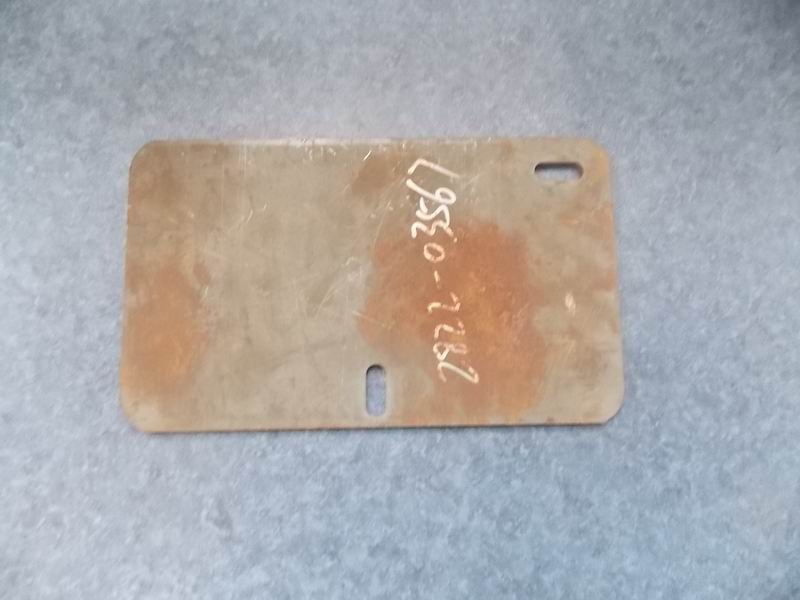 (Later section) Thermostat bracket