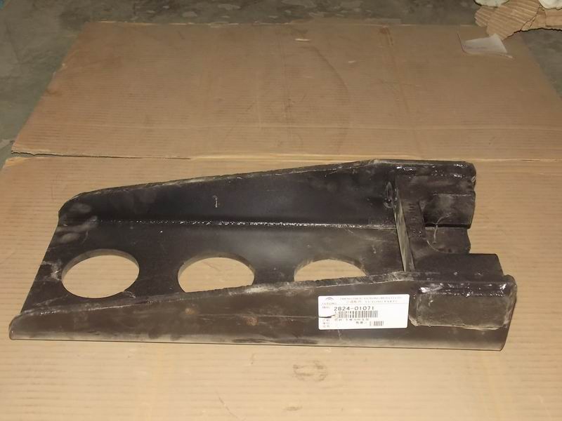 (Rear Axle) Lower Thrust Rod Bracket-1