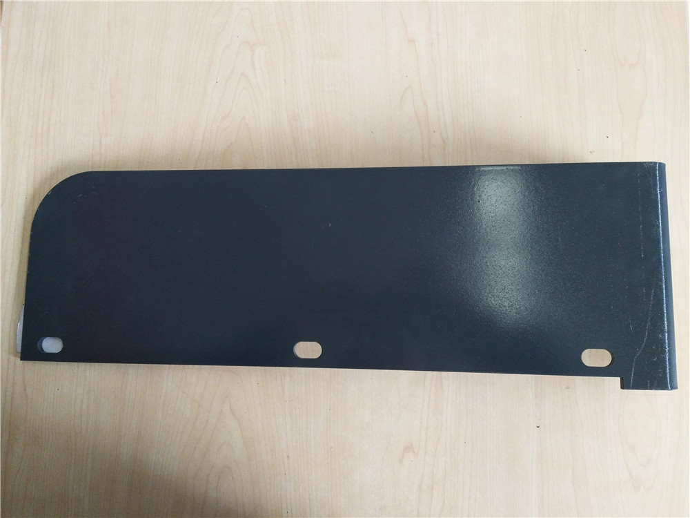 Left corner guard of the box