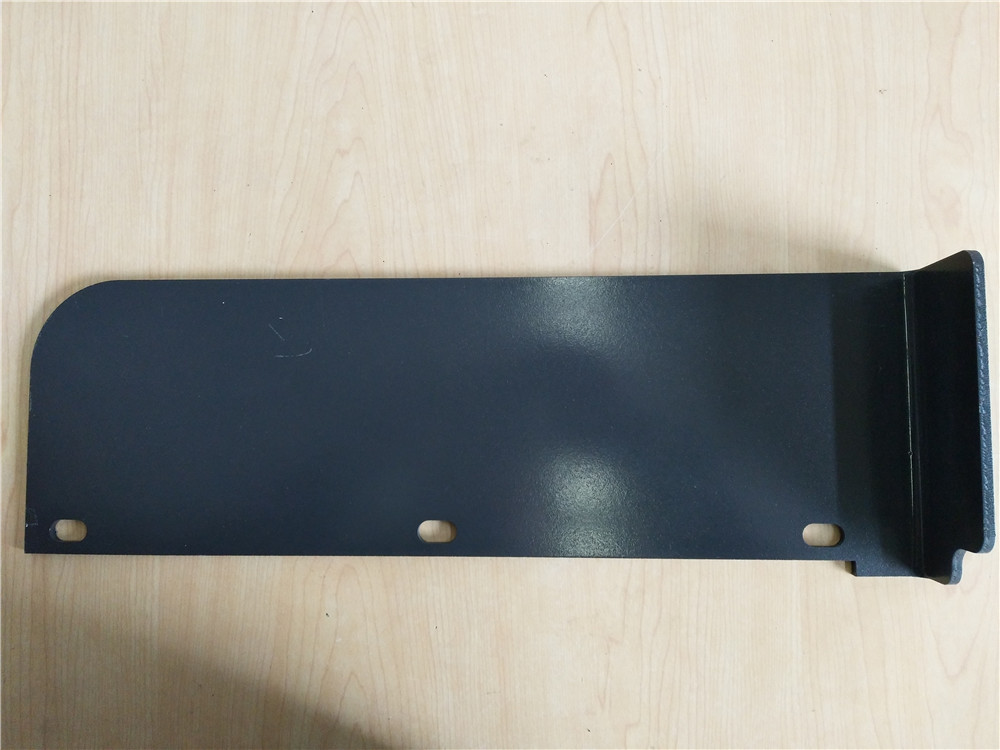 Right corner guard of the box-1