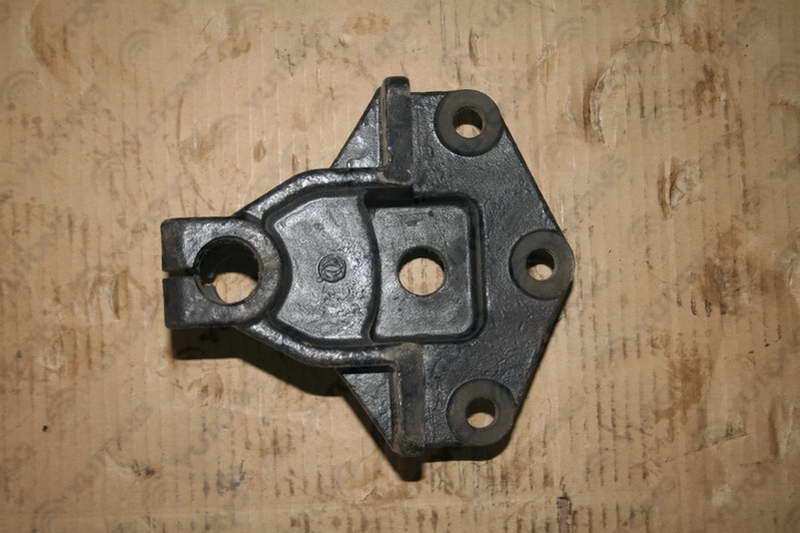 Front leaf spring fixed end bracket Φ30-90 (front 20) without paint-1