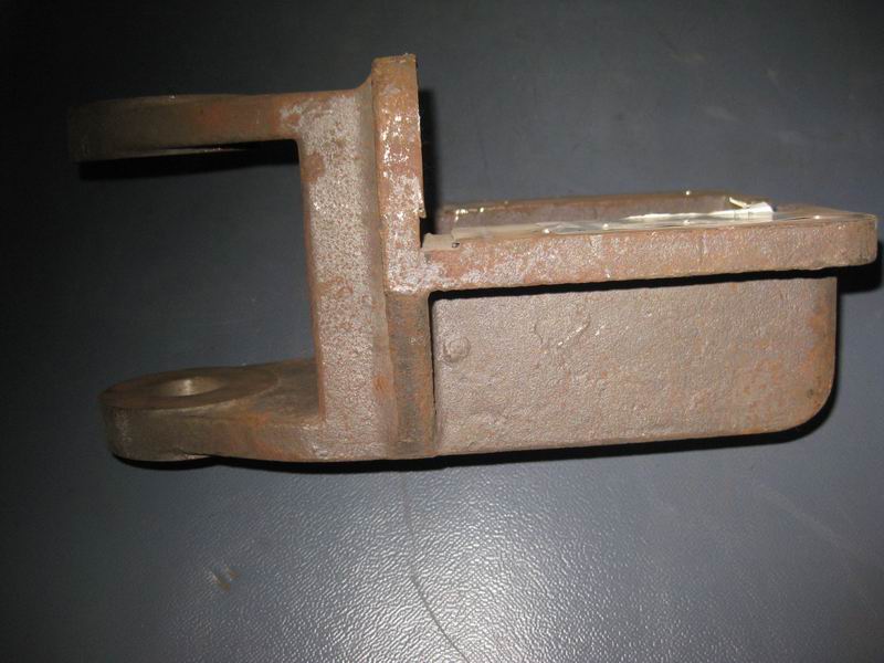 D Front suspension front right bracket (front 20); without paint-2