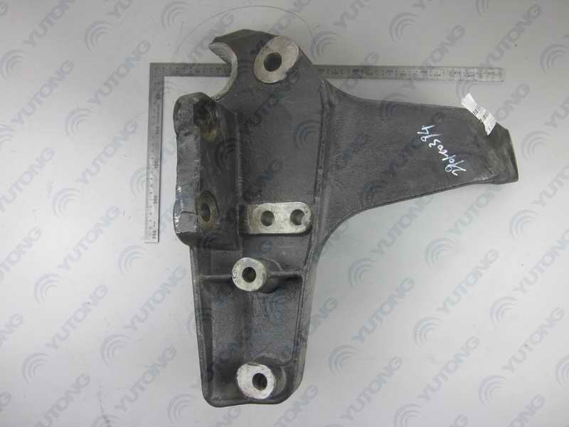 Airbag lower bracket (right)-1