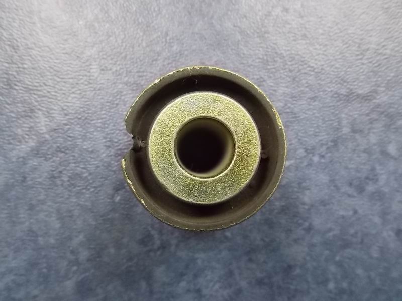 D Slotted Bushing (same as 2906-00105)-1