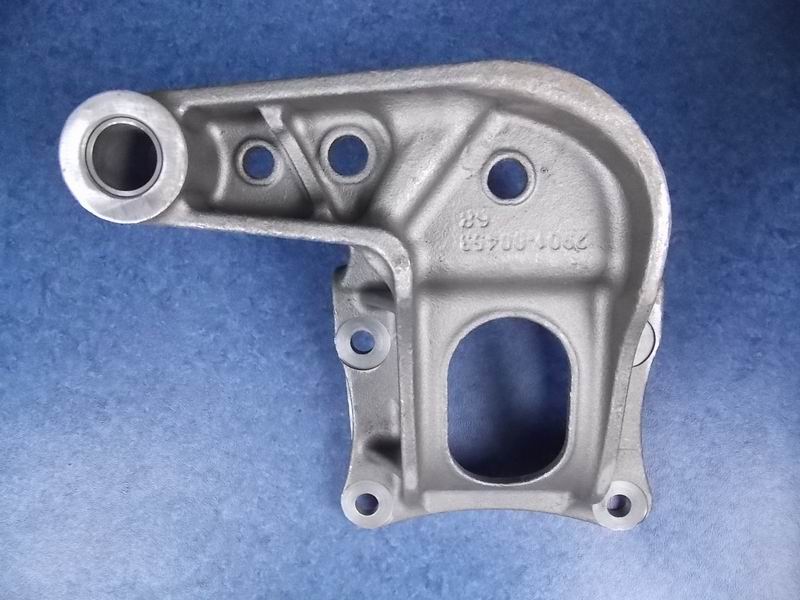 Leaf spring fixing bracket Φ30-90 (right); without paint-1