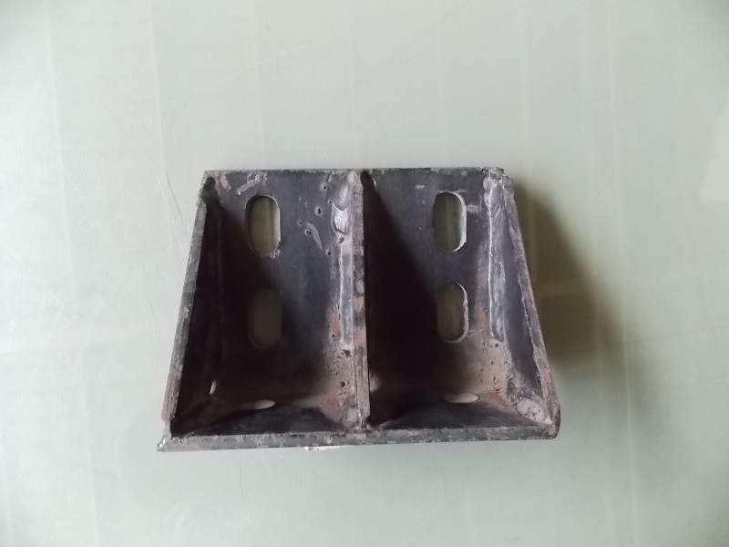 Stabilization rod bracket reinforcement plate