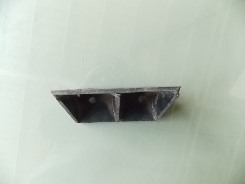 Stabilization rod bracket reinforcement plate-1
