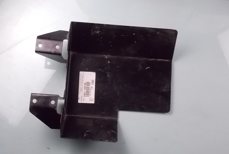 D Правая защитная панель в сборе