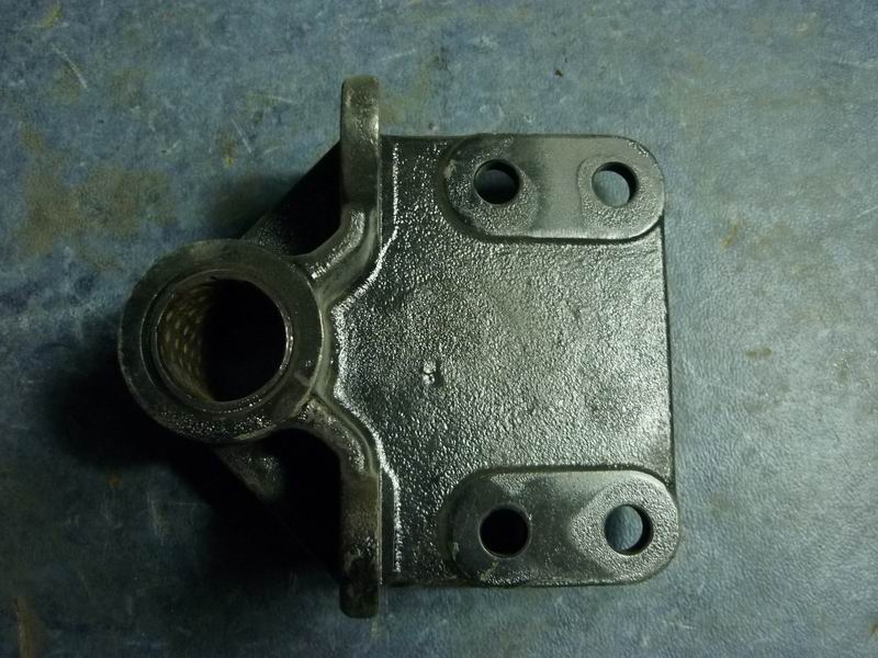 Front leaf spring fixing bracket Φ30-75 (front 20); without paint-1