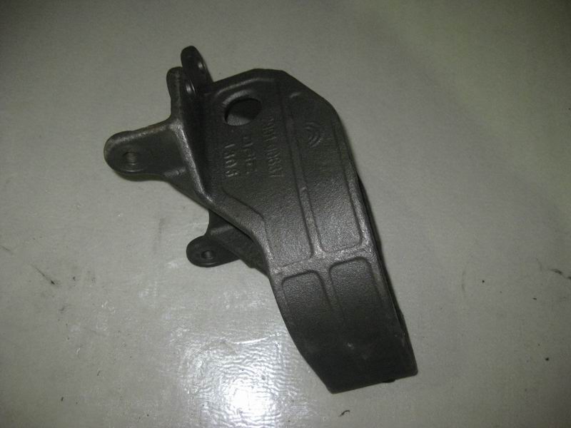 Leaf spring fixing bracket (right) Φ30-75 (process 20); without paint-2