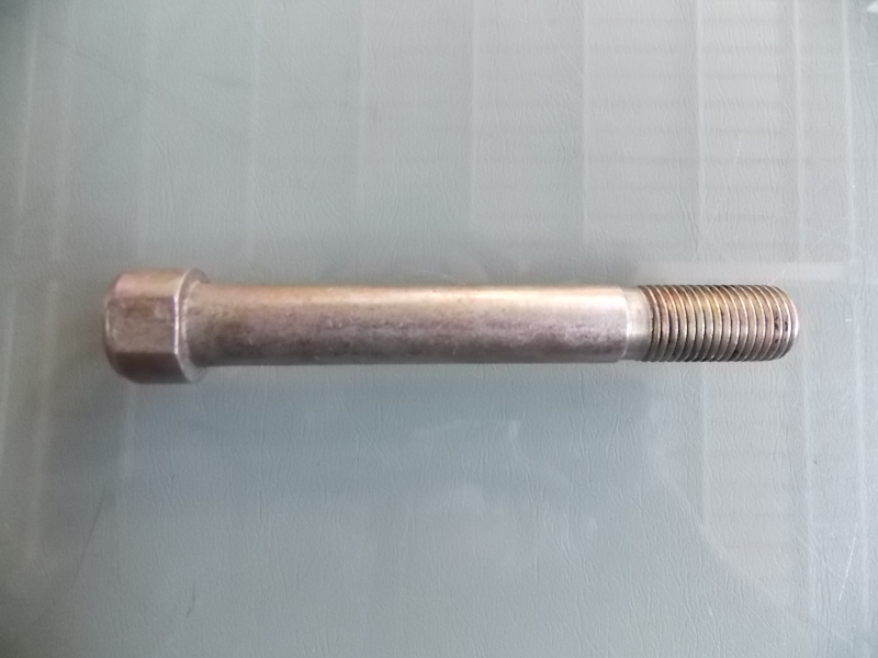 Center bolt