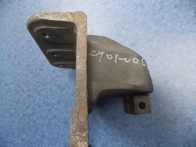 Front spring hanger bracket