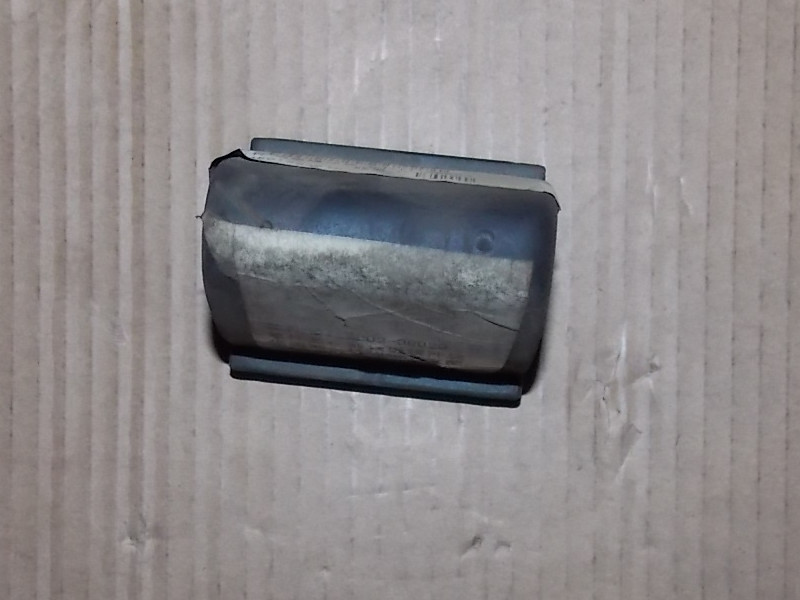 Передний буферный блок из стальной пластины