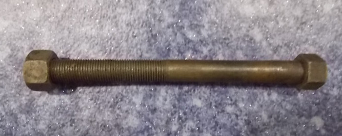 Гайка центрального болта