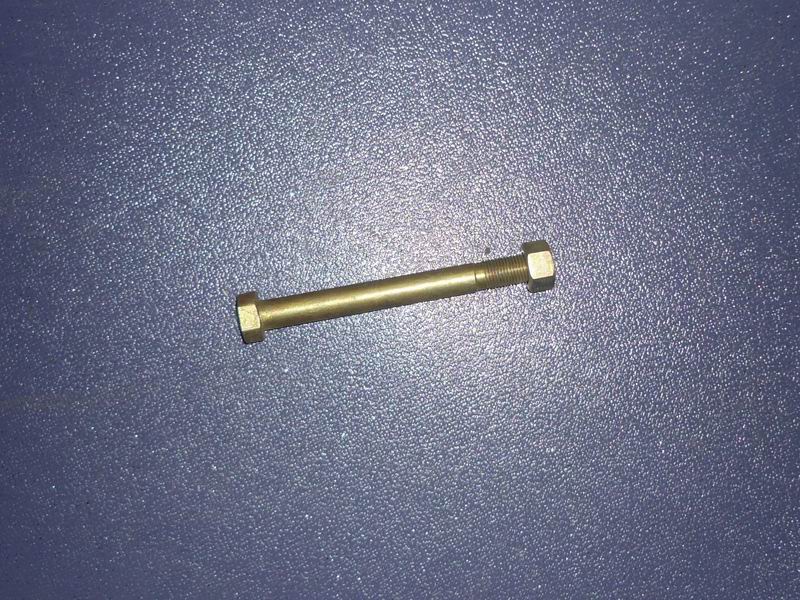 Center bolt nut