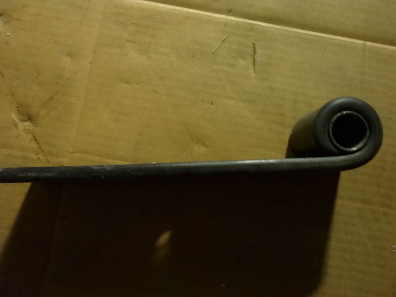 Front steel leaf spring bracket-1