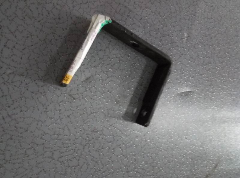 Передний зажим стальной листовой рессоры