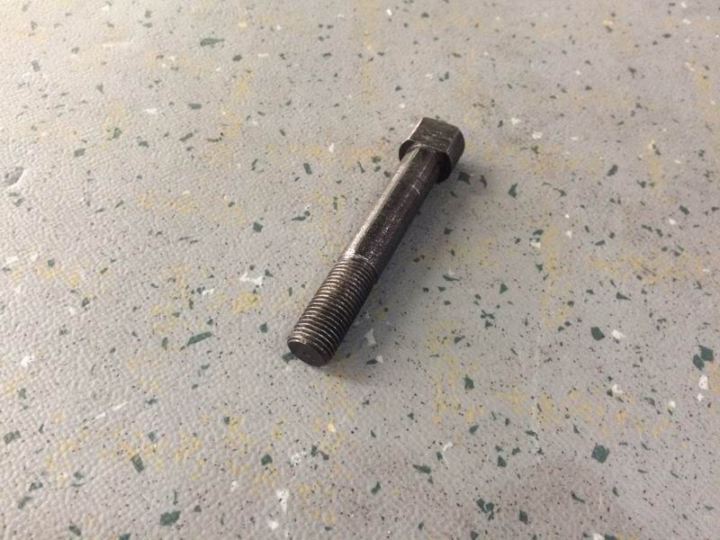 Центральный болт