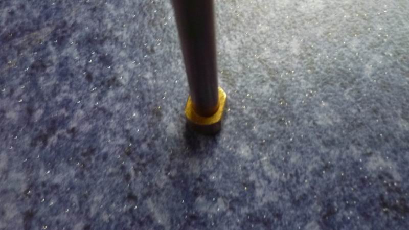 Центральный болт-1