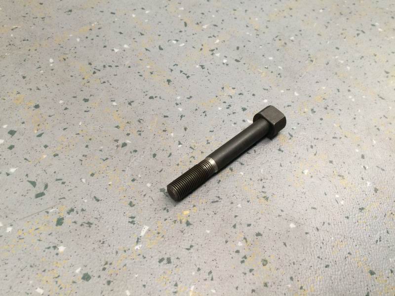 Центральный болт стальной листовой рессоры-1