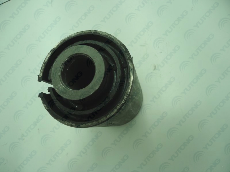 Guide arm bushing