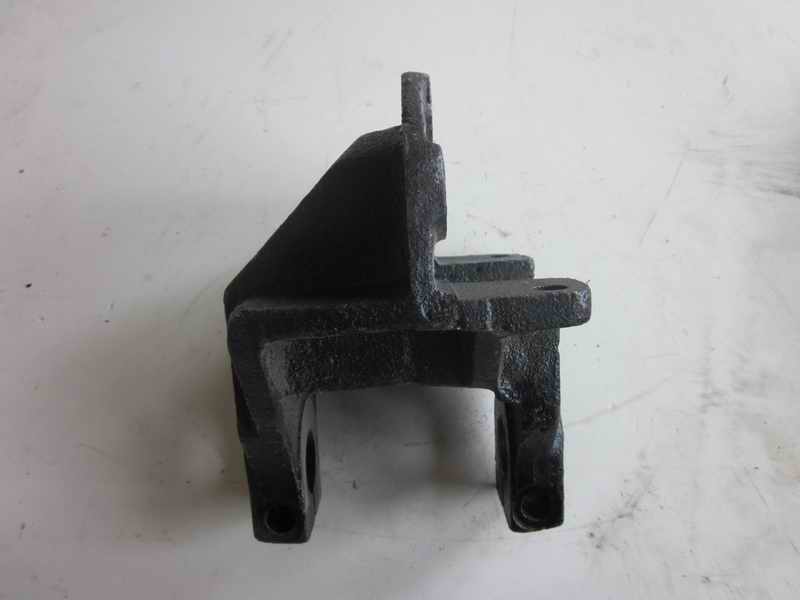 Fixed end bracket-front suspension-1