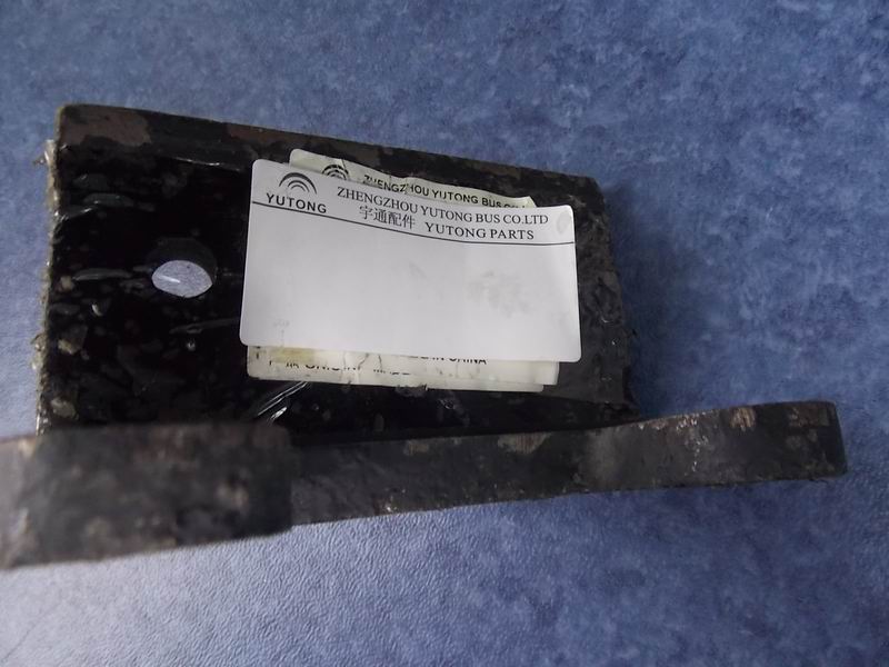 D Front shock absorber upper bracket-2