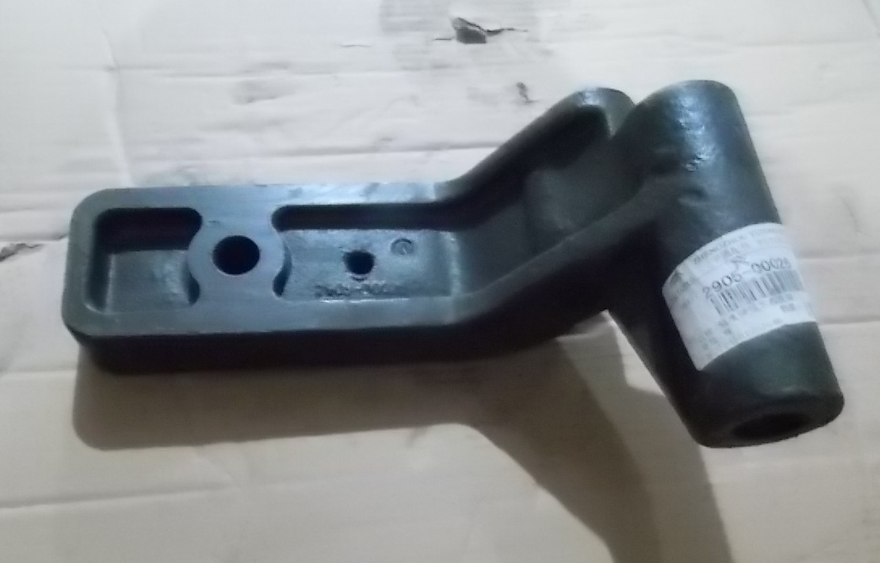 D. Right bracket of front shock absorber