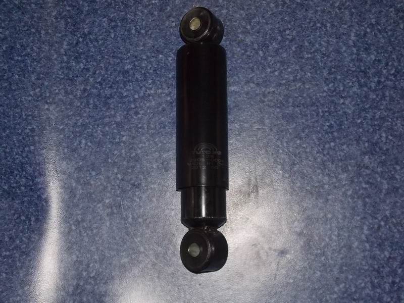 D Front shock absorber assembly