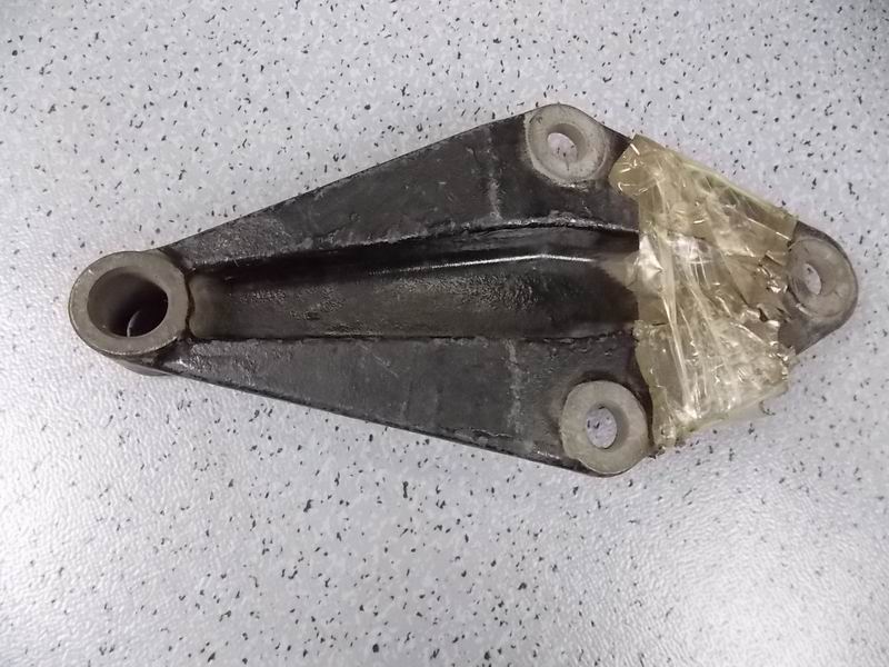 D shock absorber upper bracket-1