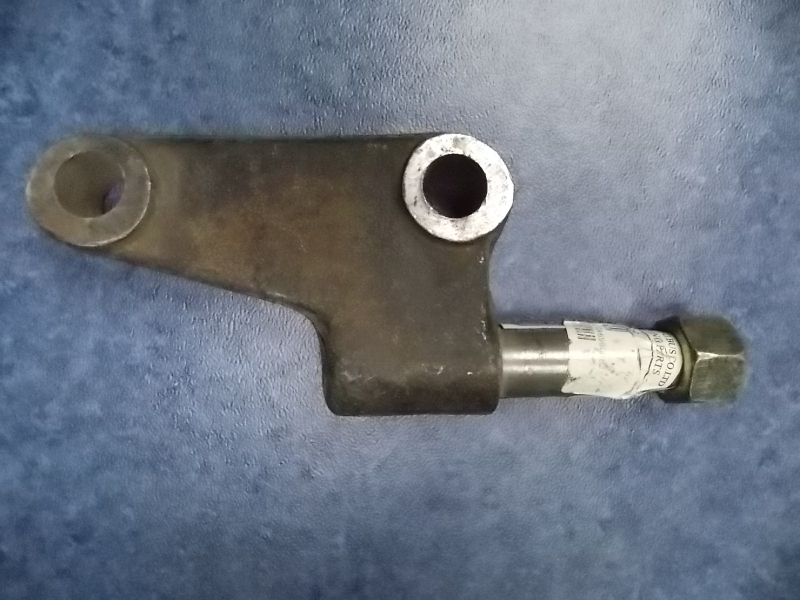 Front shock absorber lower bracket (left)-1