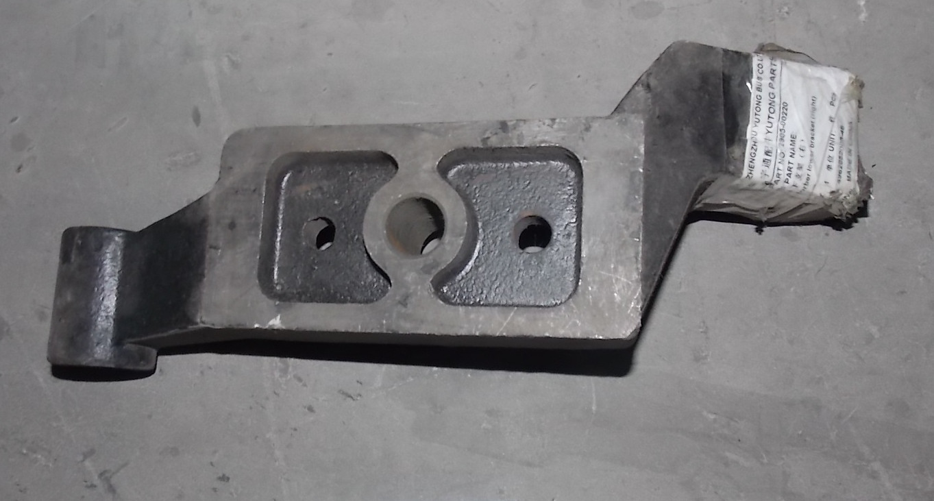 Front shock absorber lower bracket (right)