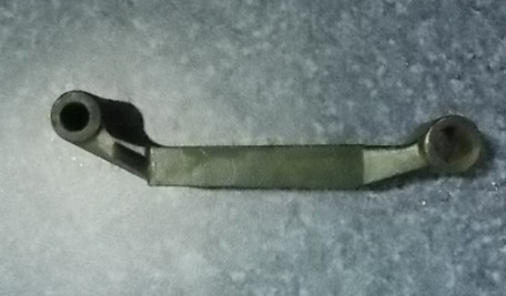 Крепление кронштейна амортизатора стабилизатора (правое)-1