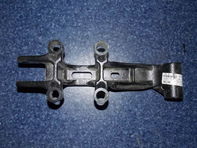 Кронштейн амортизатора, на болтах, нижний левый, HH, Φ 25