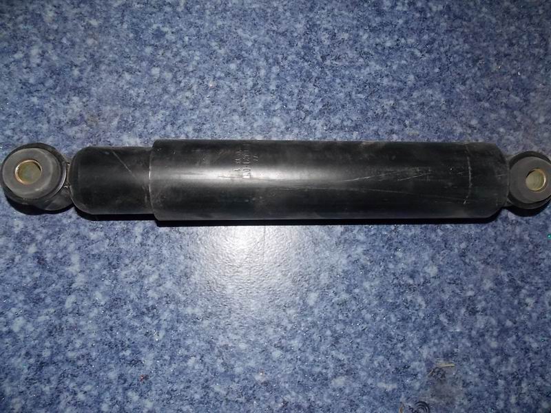 减震器总成